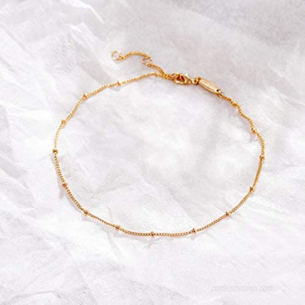 Mevecco Gold Star Charm Anklet 14K Gold Plated Boho Beach Dainty Cute Tiny Lucky Star Foot Chain Ankle Bracelet Silver Beaded Chain Anklet for Women