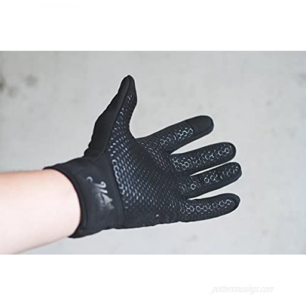 Mountain Made Outdoor Gloves for Men & Women Black Small